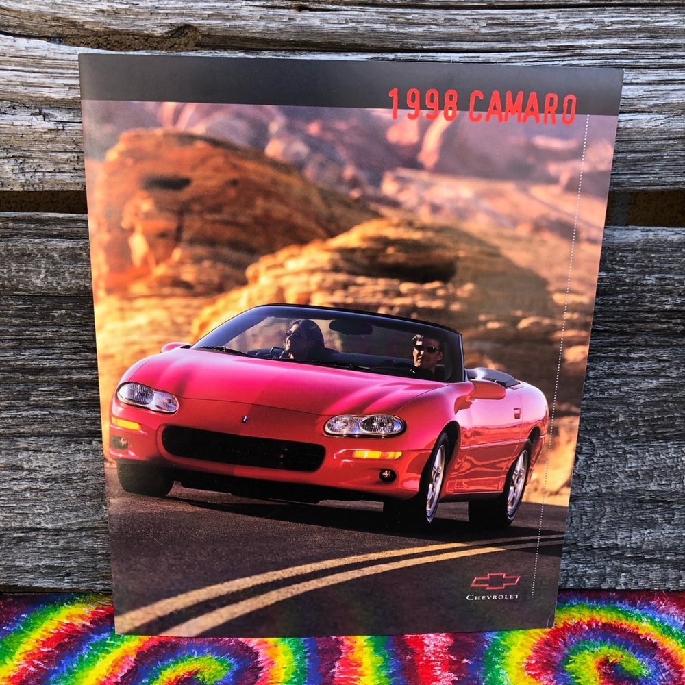 ❤️1998 Chevrolet Camaro car dealer Brochure Z28 Convertible SS ‘98